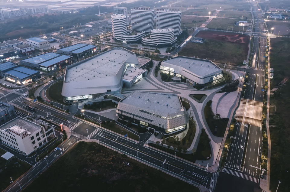Masterplan design exploration of zhuzhou auto expo park trading center by cmie luo jin studio