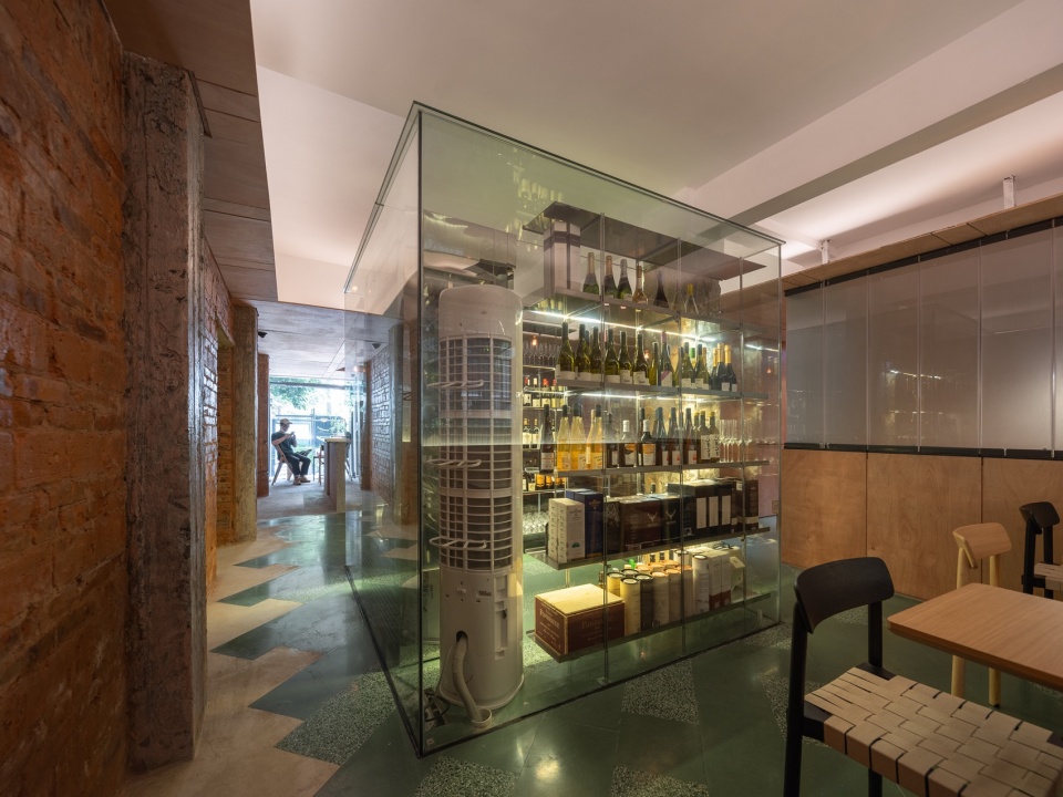 玻璃建造的酒窖 摄影@张超 chun by atelier waterside