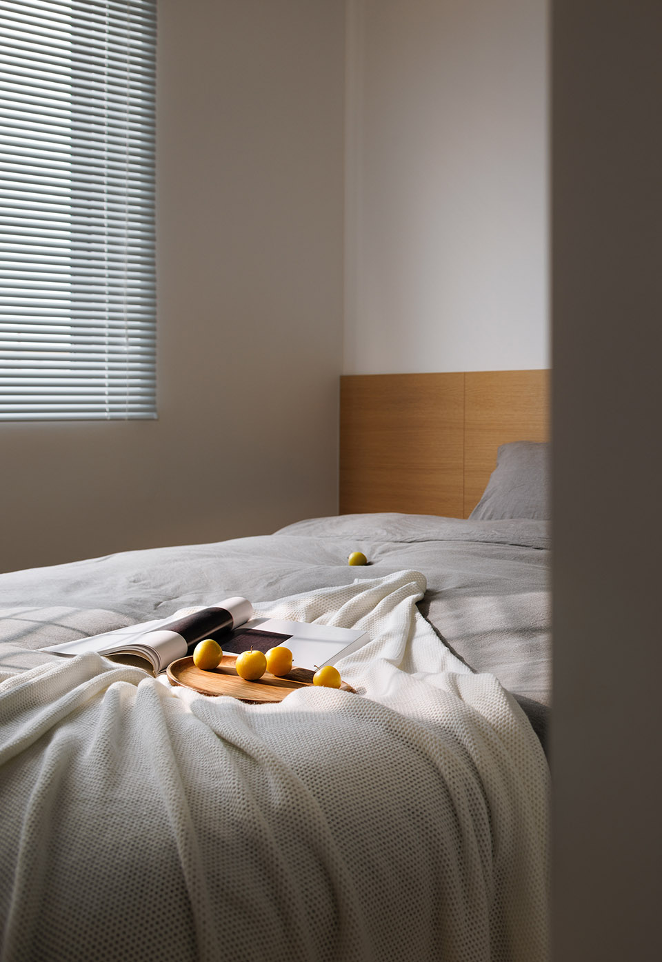 wood-and-white-by-atelier-suze