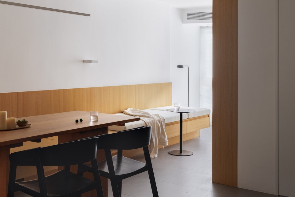 wood and white atelier suze