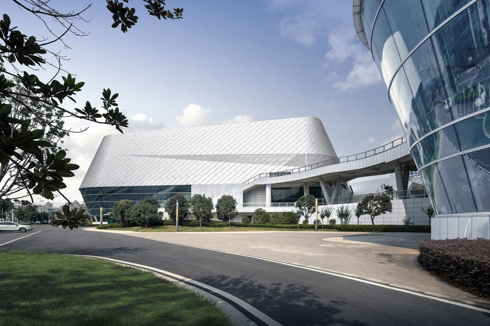 Masterplan design exploration of zhuzhou auto expo park trading center by cmie luo jin studio