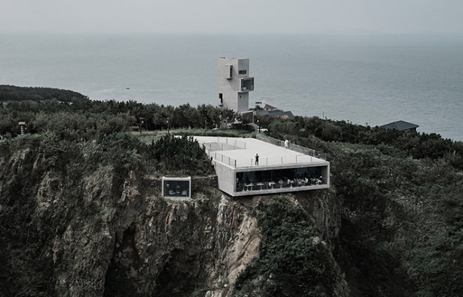 Cliff Café and Tower House by Trace Architecture Office (TAO)