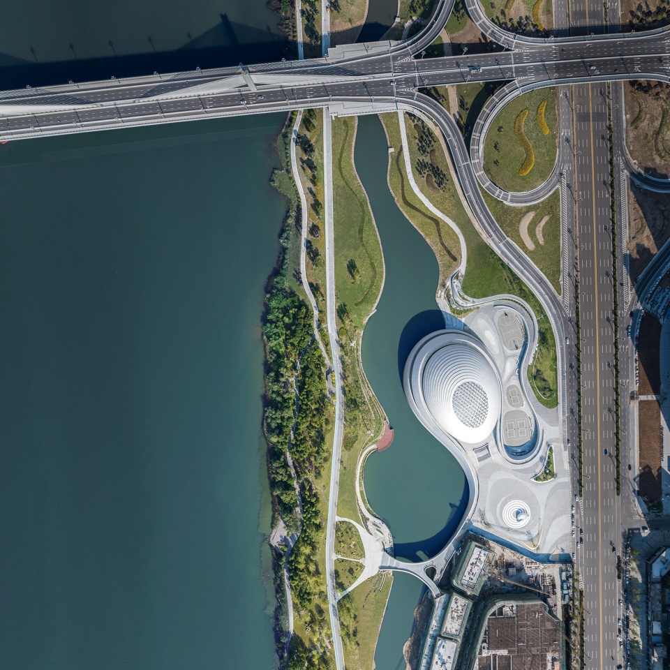 Jewel On The Silkroad Nanbu Eye Gymnasium China by Zhoyu Design Group