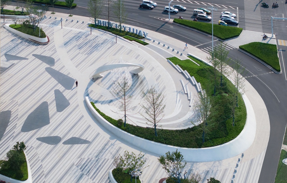 Wind Plaza潍坊风之广场 HID翰地景观