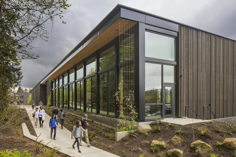 oregon episcopal school athletic center by hacker