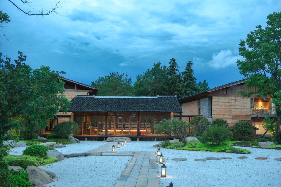 Hotel of quiet realm in Ji an China by BAIDAO ARCHITECTS