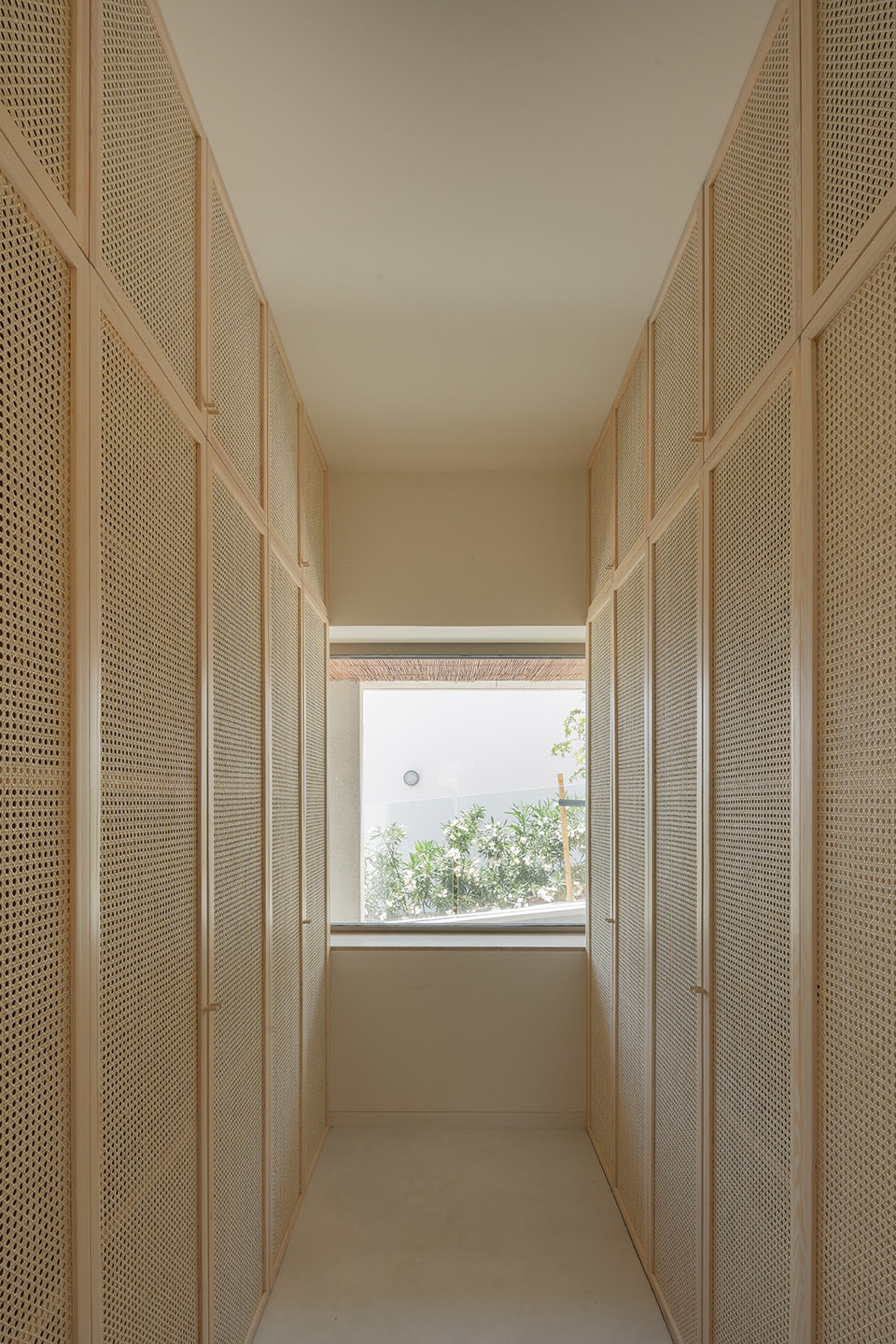 SHIFT HOUSE by NOMO STUDIO