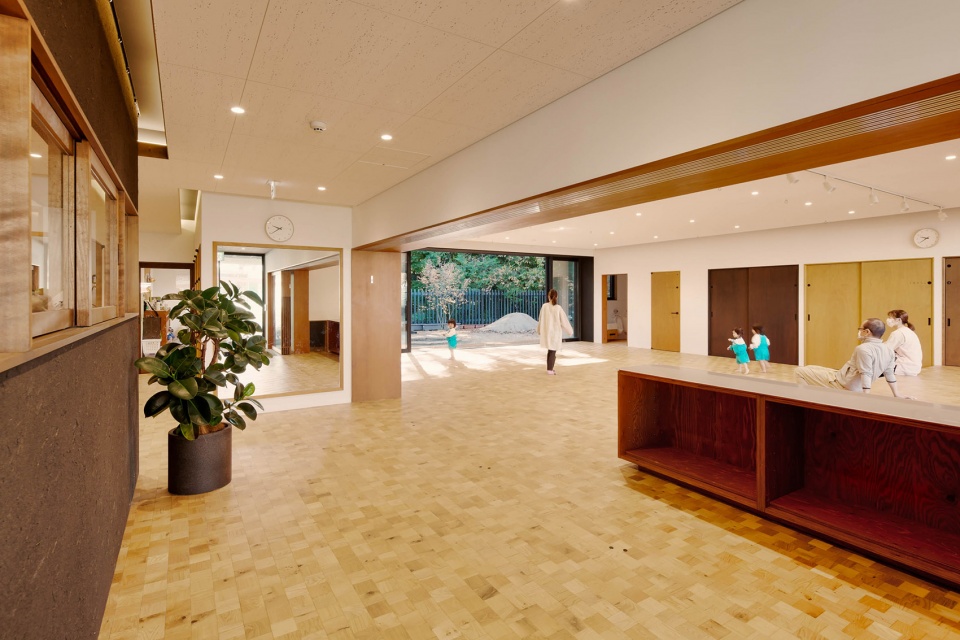 JPP Nursery by HIBINOSEKKEI Youji no Shiro KIDS DESIGN LABO