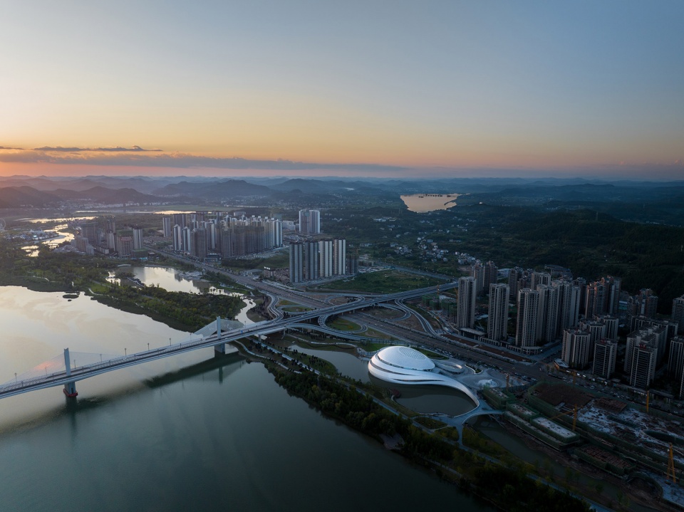 Jewel On The Silkroad Nanbu Eye Gymnasium China by Zhoyu Design Group