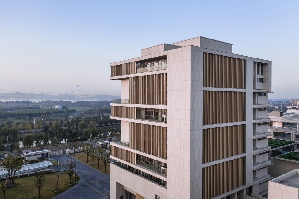 new campus of jiangsu jingjiang senior high school by rong zhaohui studio zradi