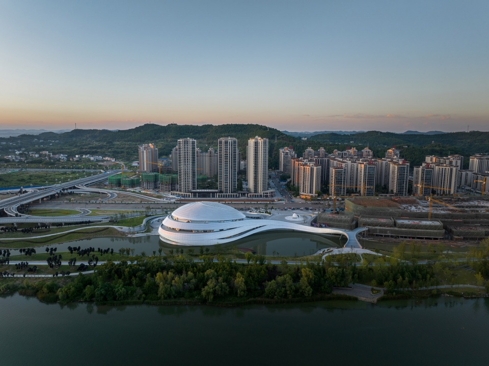 Jewel On The Silkroad Nanbu Eye Gymnasium China by Zhoyu Design Group