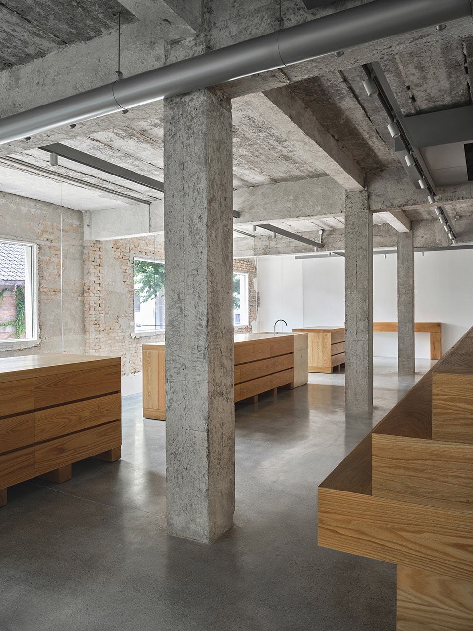 Outsider Store China by Studio Glume