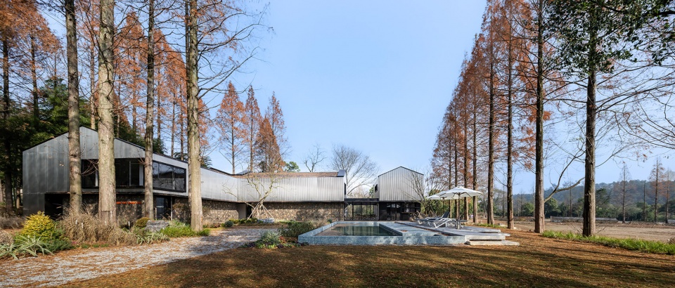 Renovation of Belight Camp Service Center by Local Architecture Design Office The Design Institute of Landscape and Architecture China Ac...