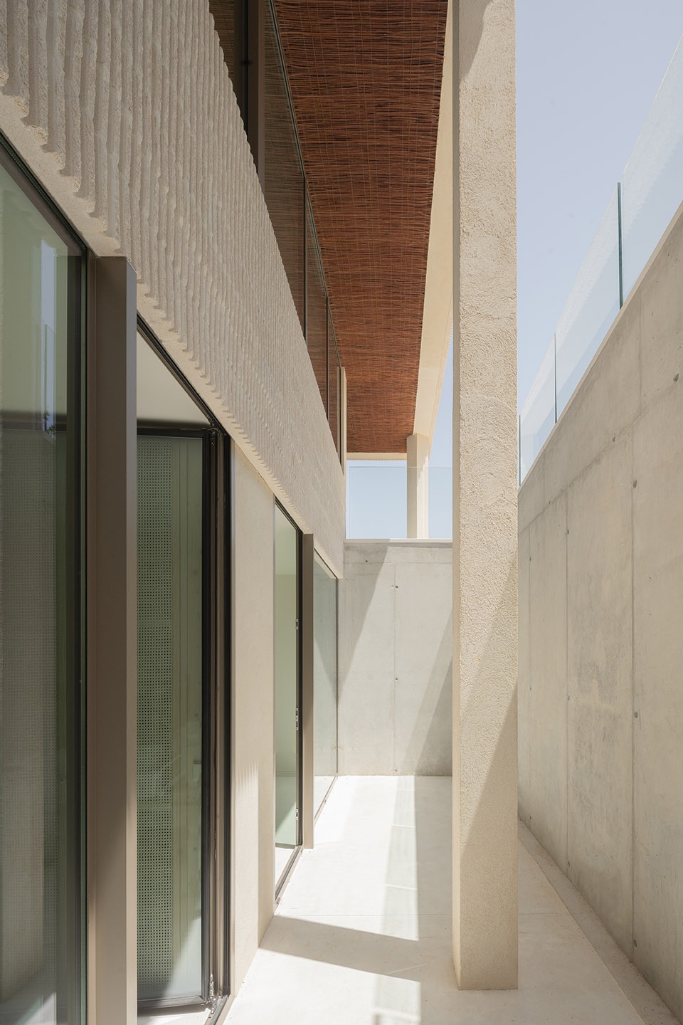 SHIFT HOUSE by NOMO STUDIO