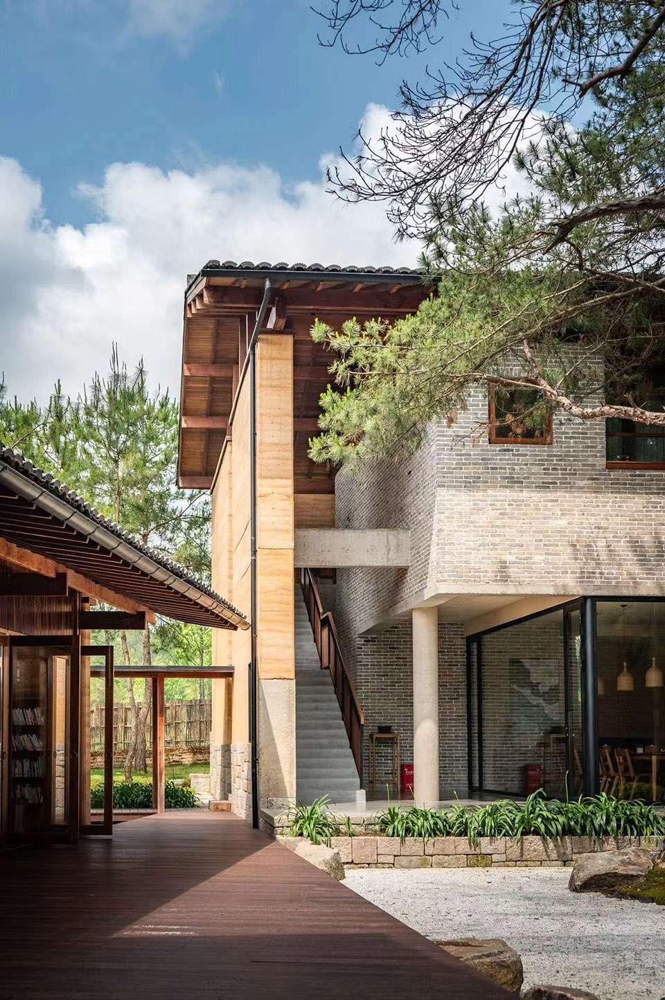 Hotel of quiet realm in Ji an China by BAIDAO ARCHITECTS