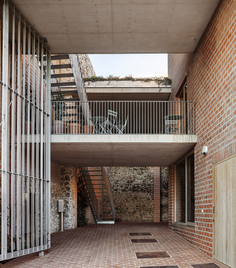 CLOS PACHEM WINERY by HARQUITECTES