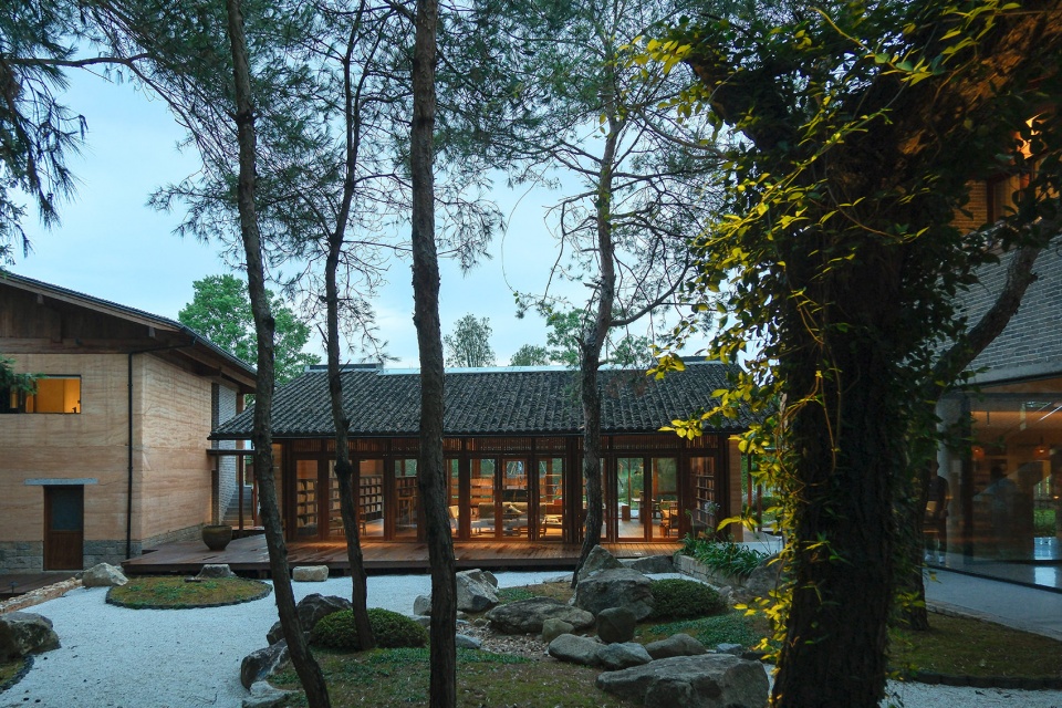 Hotel of quiet realm in Ji an China by BAIDAO ARCHITECTS