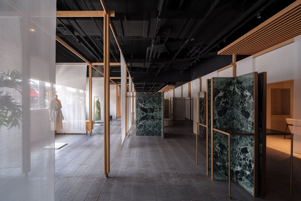 Ms MIN Retail Space Neri Hu Project