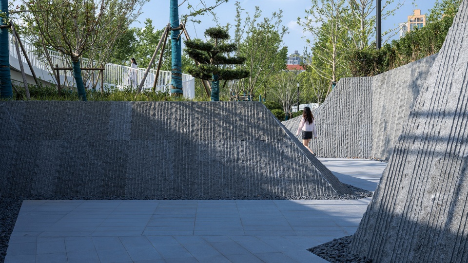 Shanghai s New Horizon High Land Park by Urban Architecture