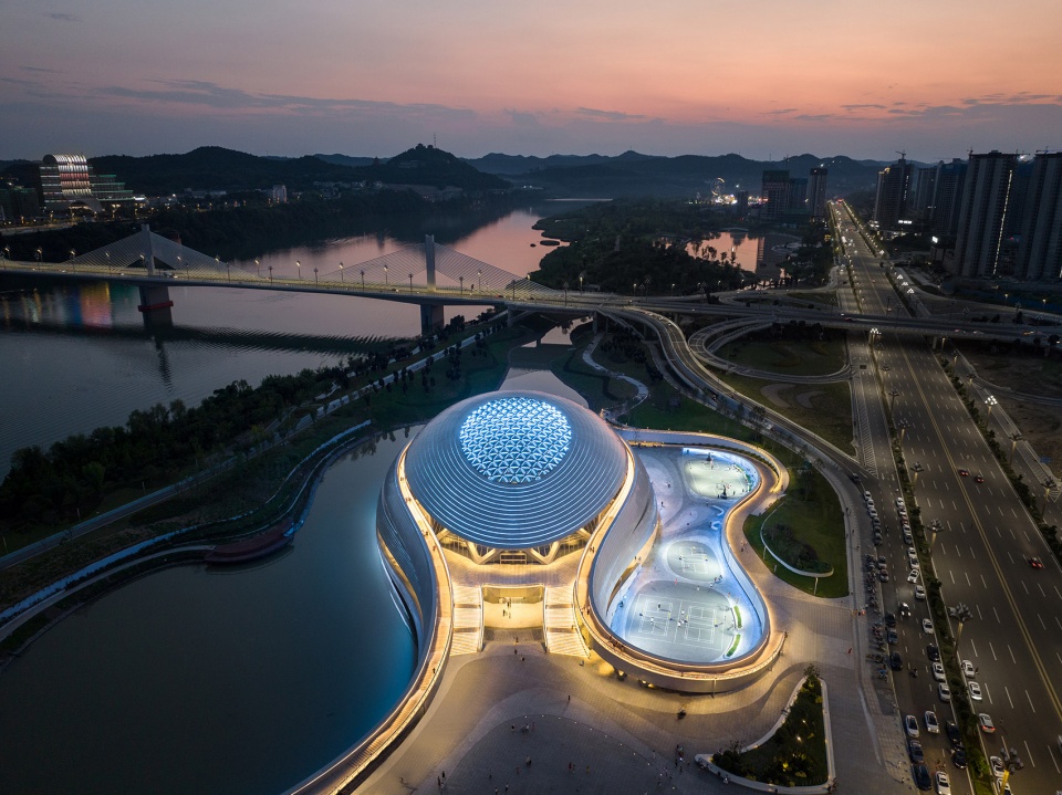 Jewel On The Silkroad Nanbu Eye Gymnasium China by Zhoyu Design Group