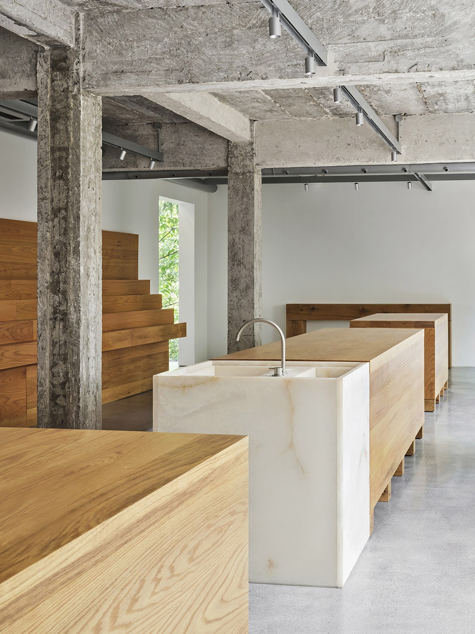 Outsider Store China by Studio Glume