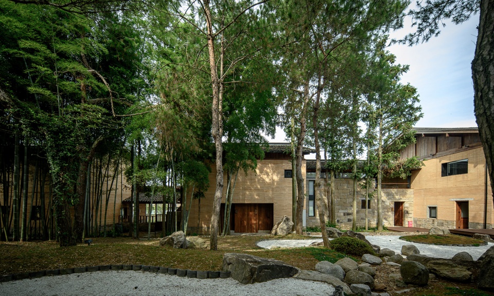 Hotel of quiet realm in Ji an China by BAIDAO ARCHITECTS