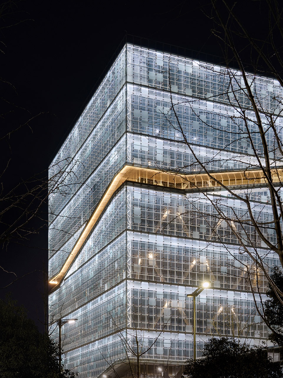 Hangzhou Olympic and International Expo Center Sports Complex Training Hall by AREP HZADI CO LTD