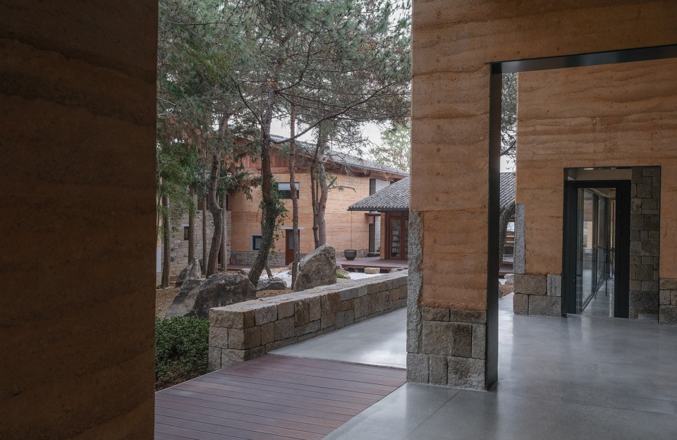 Hotel of quiet realm in Ji an China by BAIDAO ARCHITECTS
