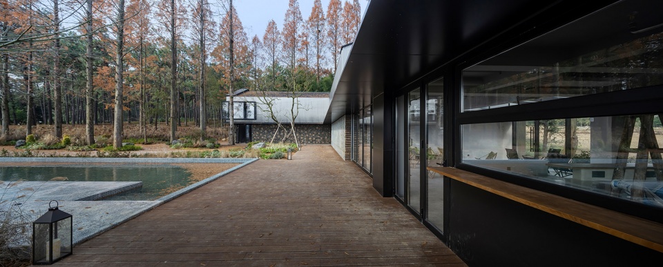 Renovation of Belight Camp Service Center by Local Architecture Design Office The Design Institute of Landscape and Architecture China Ac...