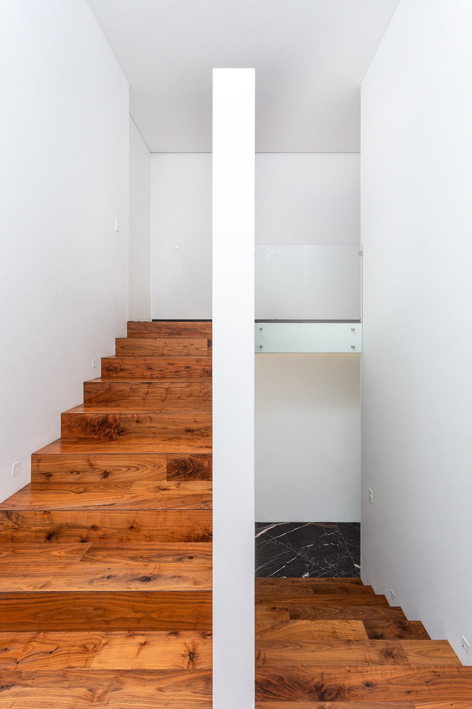 JA House by HW STUDIO