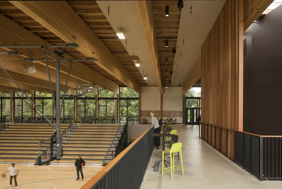 oregon episcopal school athletic center by hacker