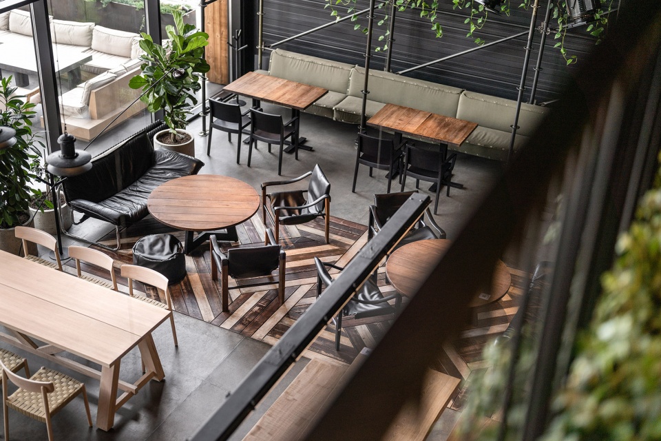 mova beer space by balbek bureau