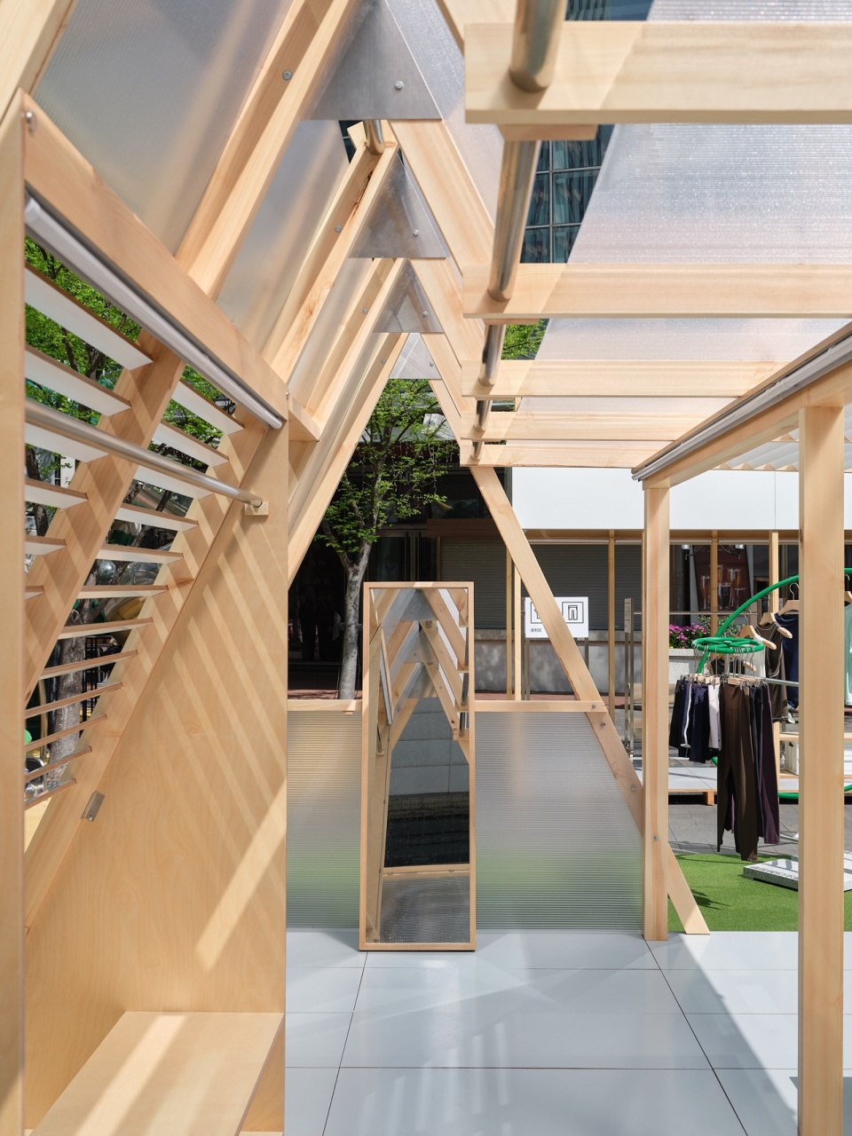 zuczug pop up market by flip studio
