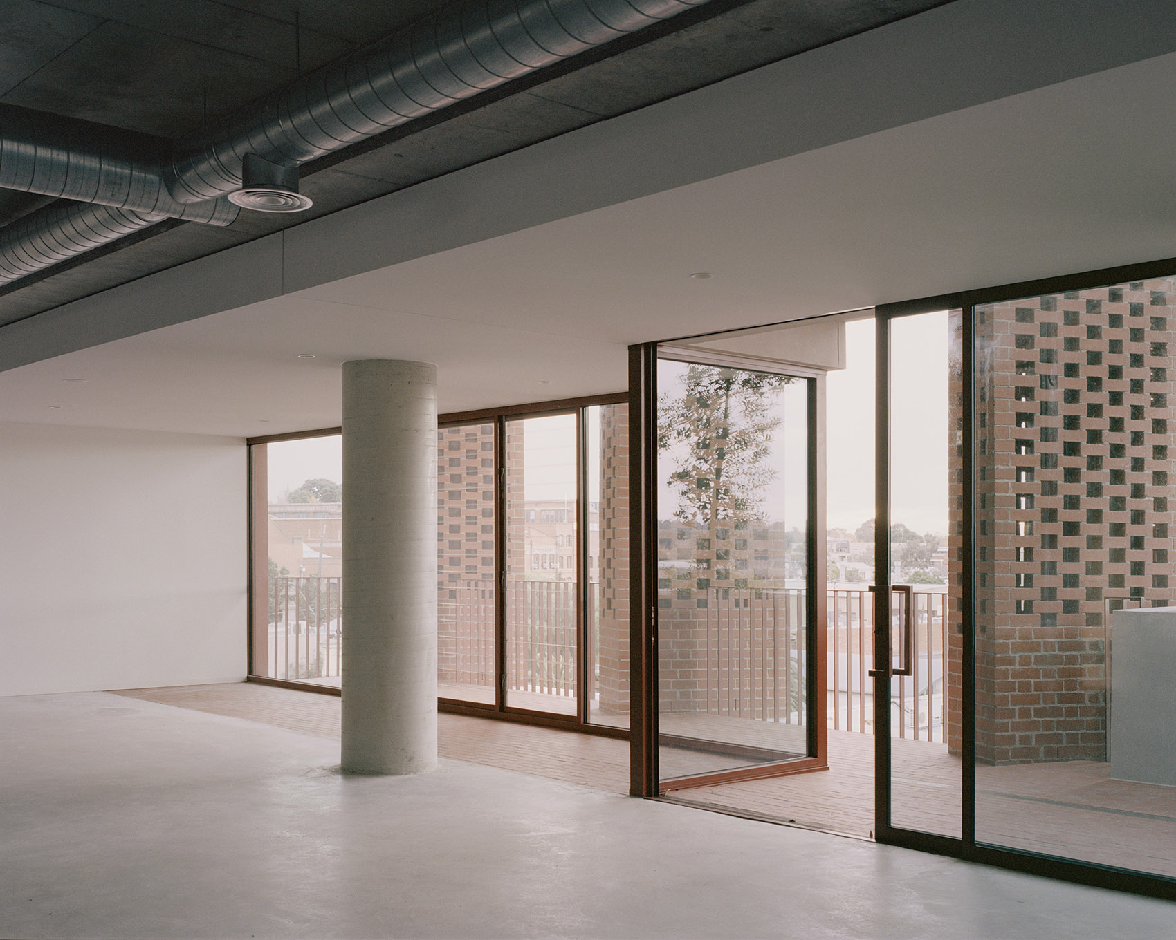 Bruce Street by Carr 谷德设计网