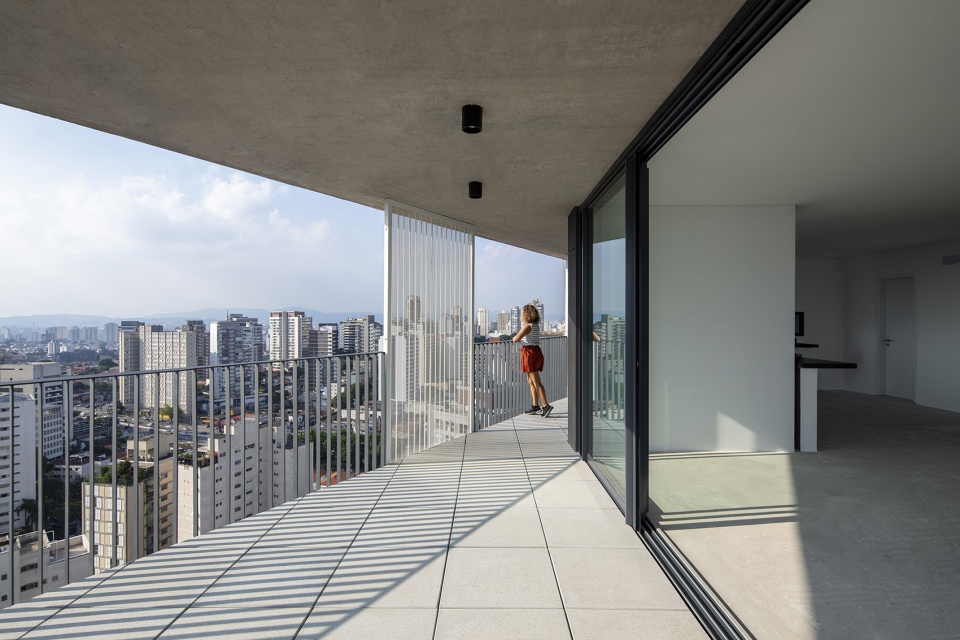 onze22 by triptyque