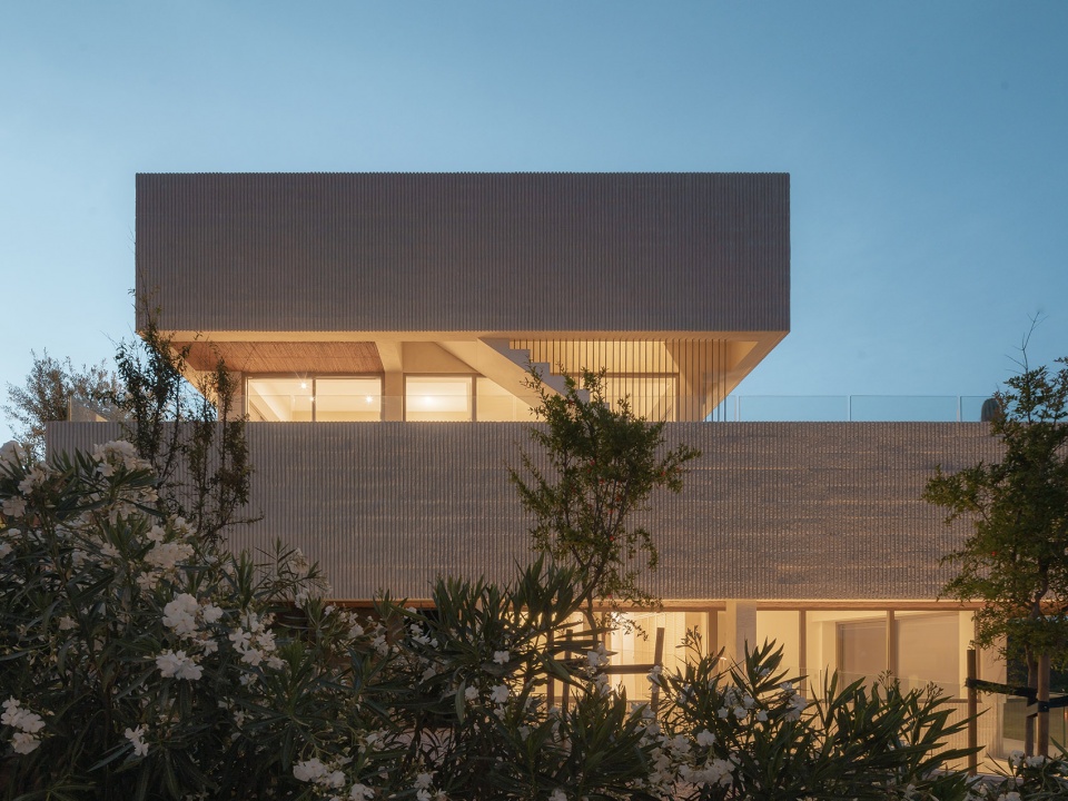 SHIFT HOUSE by NOMO STUDIO