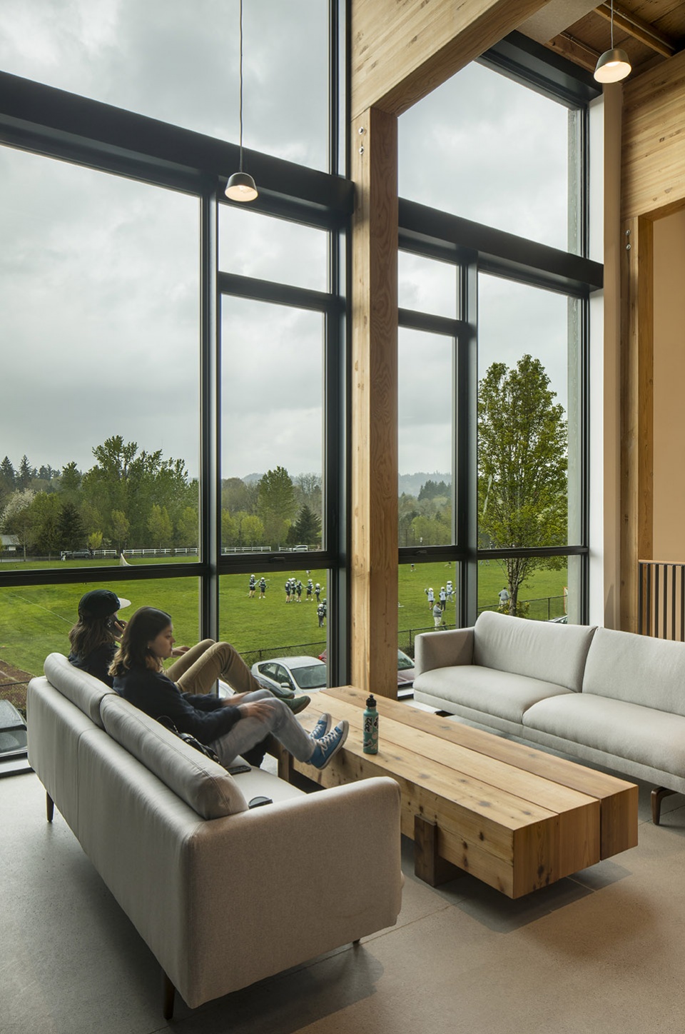 oregon episcopal school athletic center by hacker