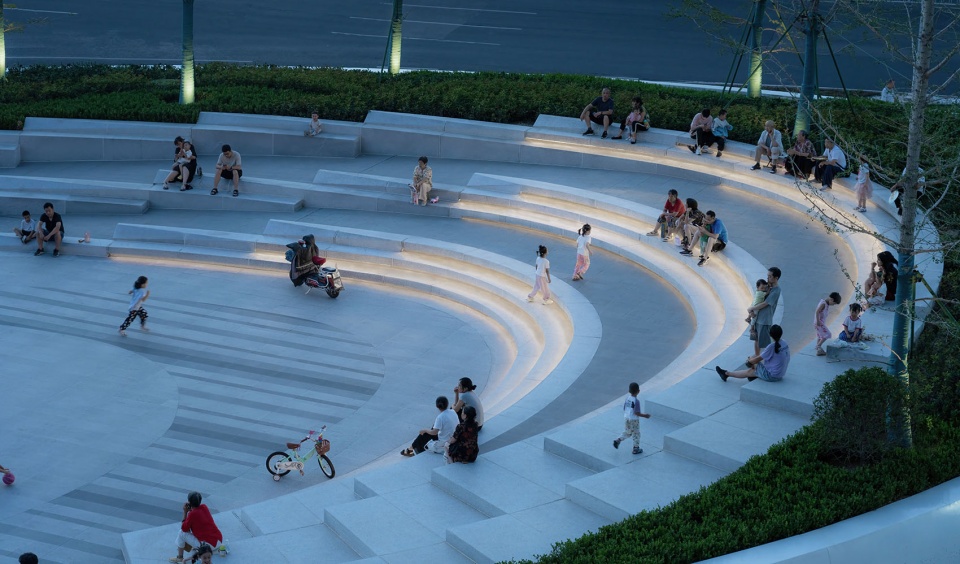 Wind Plaza潍坊风之广场 HID翰地景观
