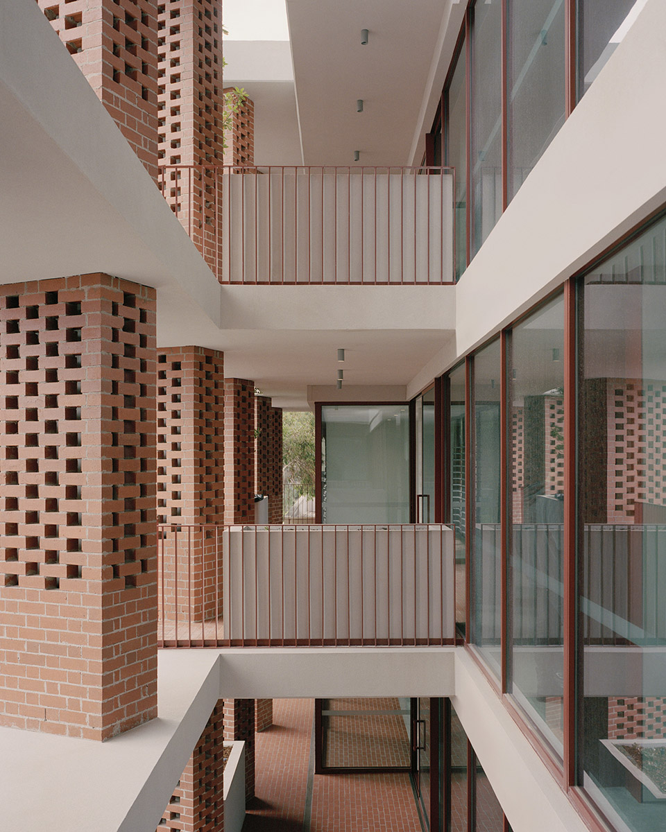 Bruce Street by Carr 谷德设计网