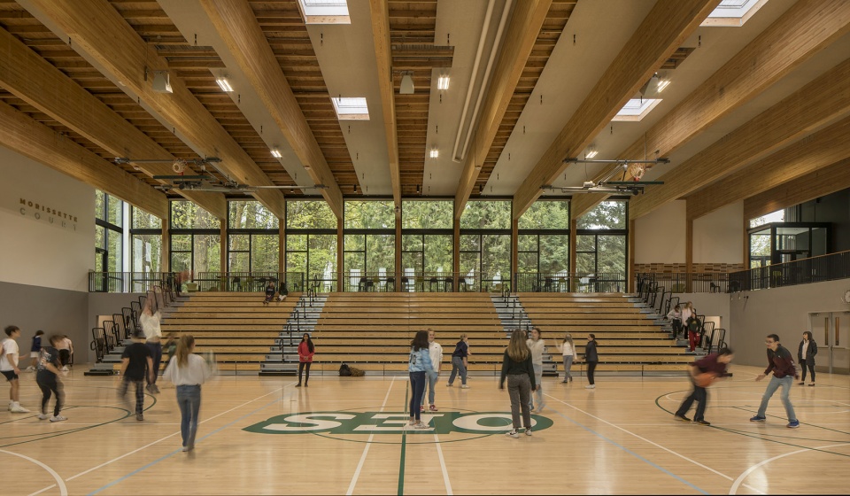 oregon episcopal school athletic center by hacker