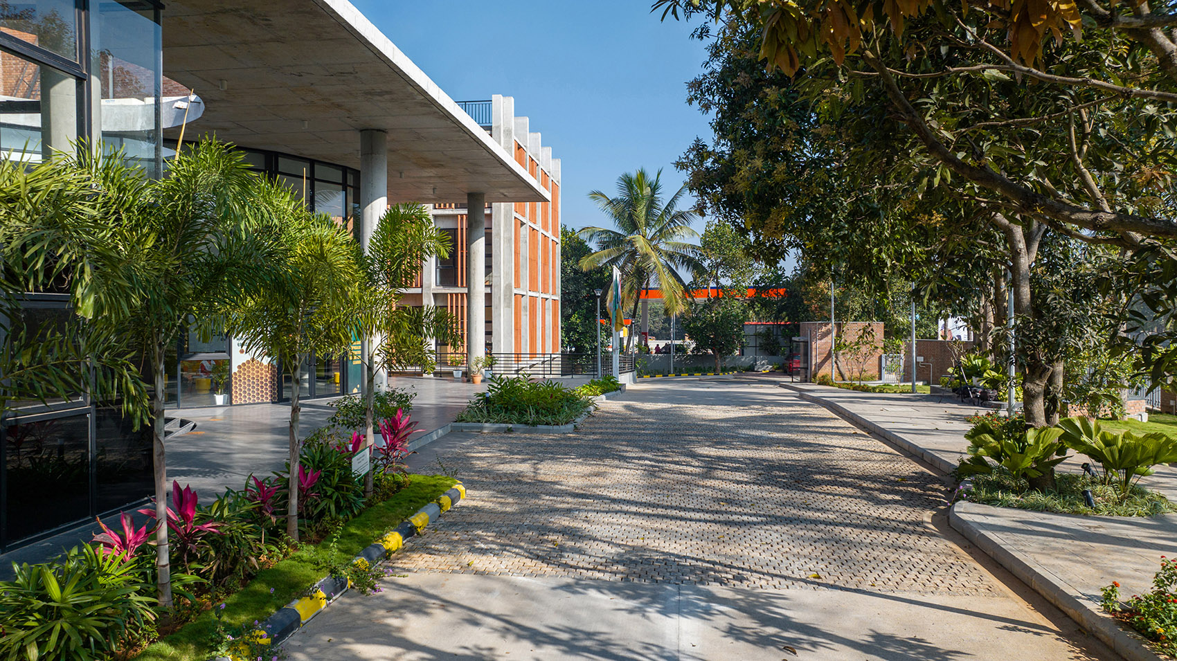 Euro School, Bannerghatta Bengaluru by Vijay Gupta Architects 谷德设计网