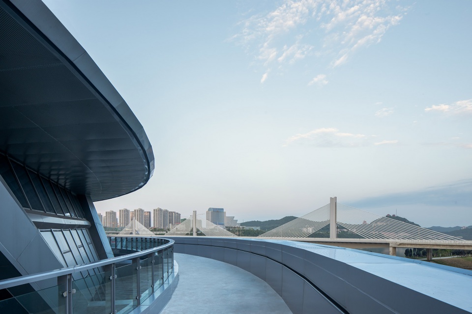 Jewel On The Silkroad Nanbu Eye Gymnasium China by Zhoyu Design Group