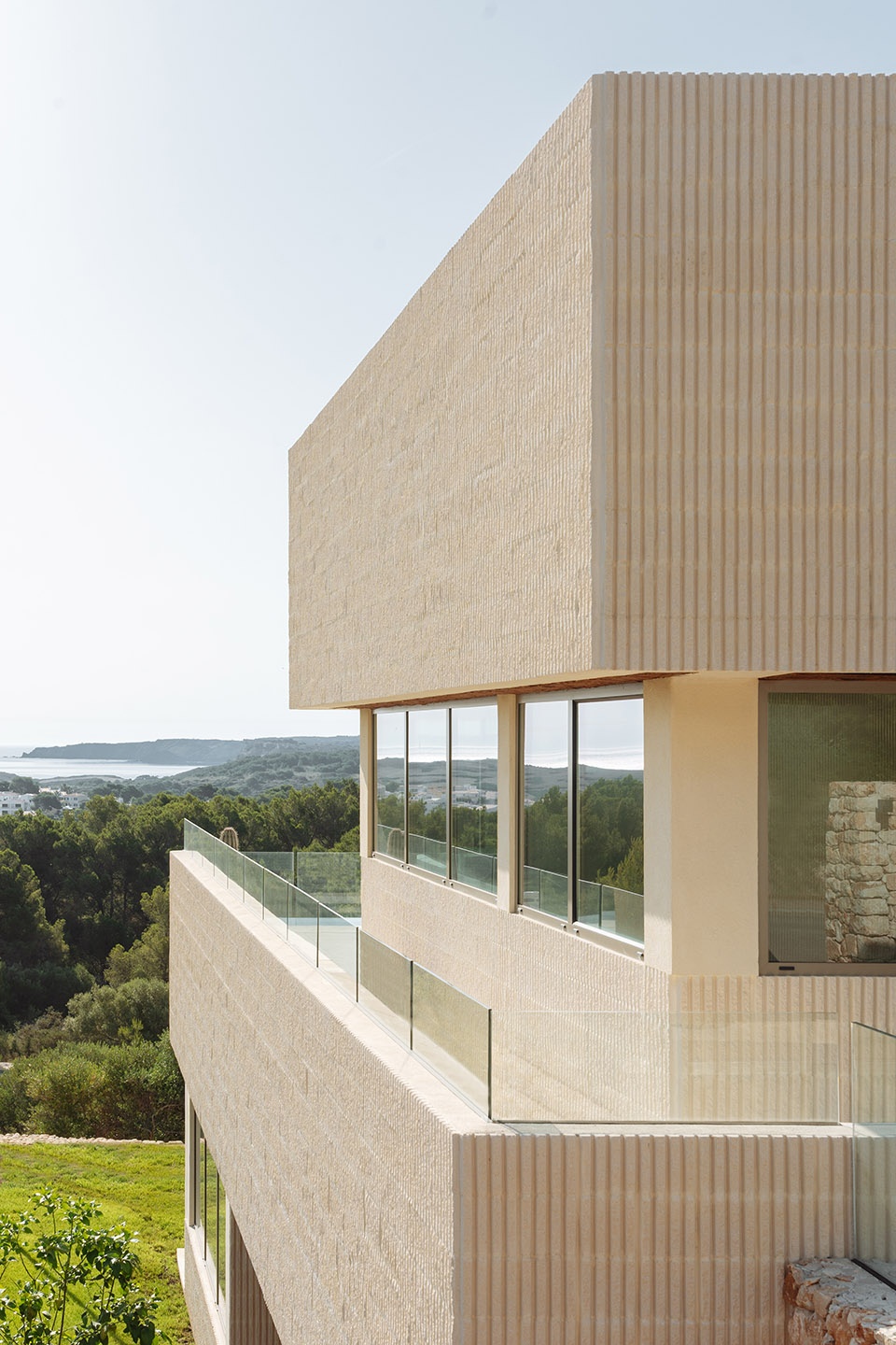 SHIFT HOUSE by NOMO STUDIO