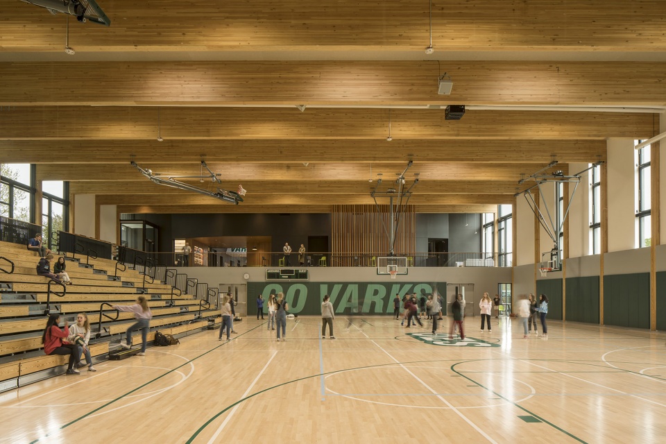 oregon episcopal school athletic center by hacker