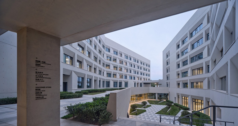 the yehudi menuhin school qingdao by tjad
