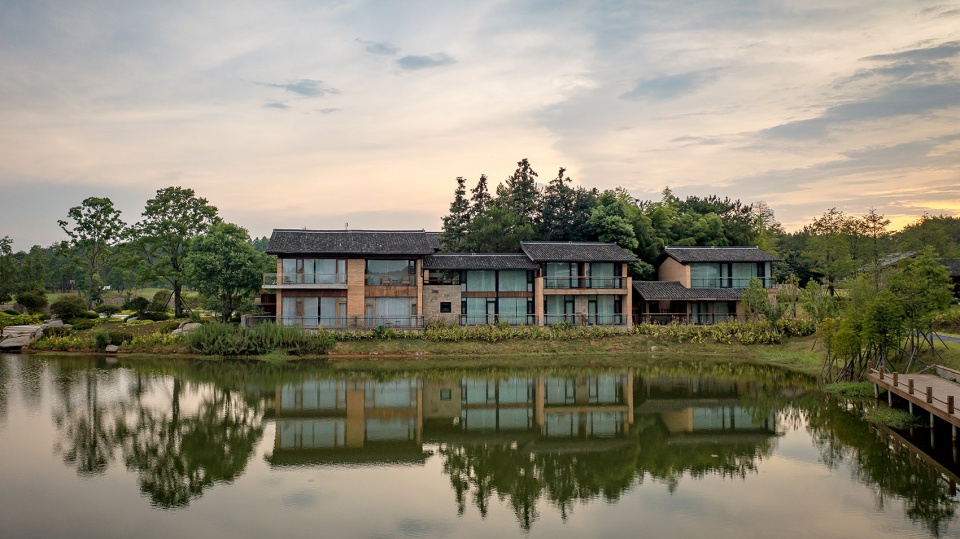 Hotel of quiet realm in Ji an China by BAIDAO ARCHITECTS