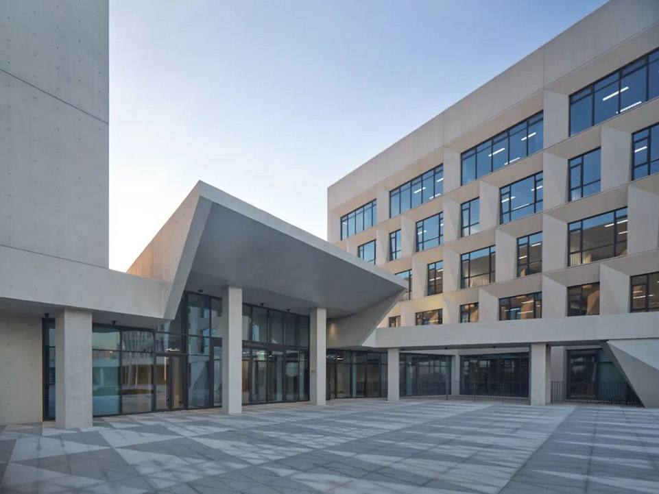 the yehudi menuhin school qingdao by tjad