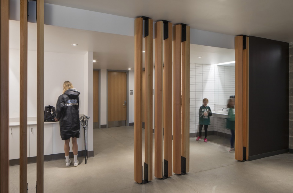oregon episcopal school athletic center by hacker