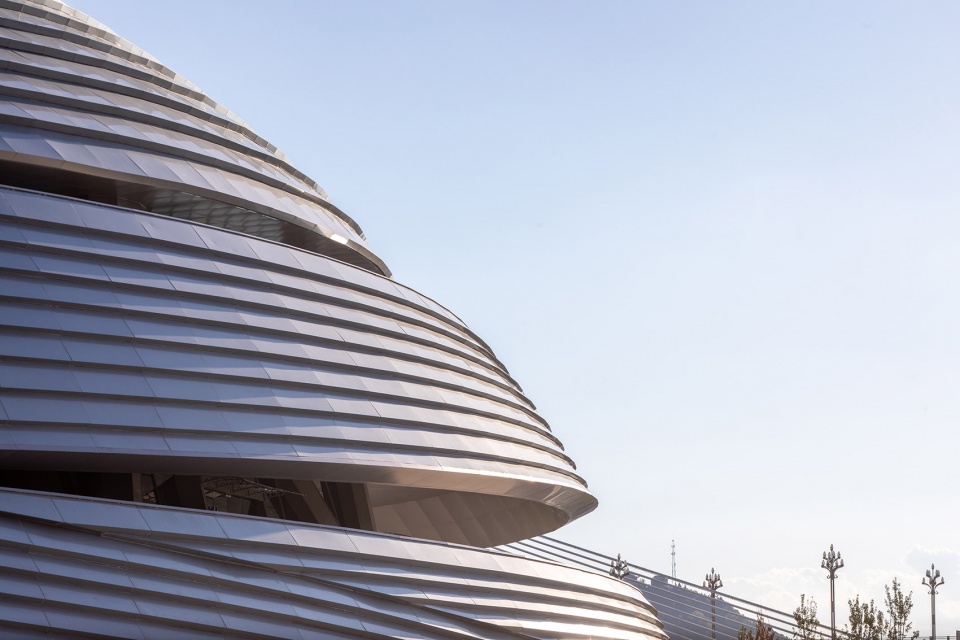Jewel On The Silkroad Nanbu Eye Gymnasium China by Zhoyu Design Group
