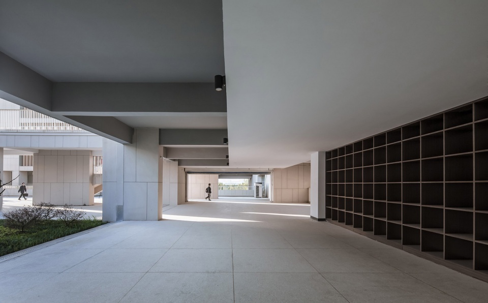 new campus of jiangsu jingjiang senior high school by rong zhaohui studio zradi